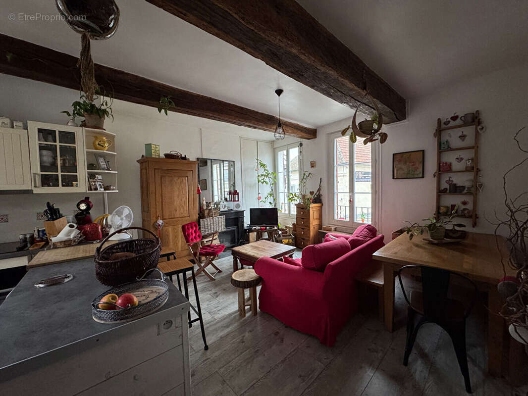 Appartement à MAGNY-EN-VEXIN