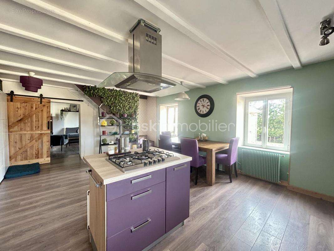 Maison à SAUXILLANGES