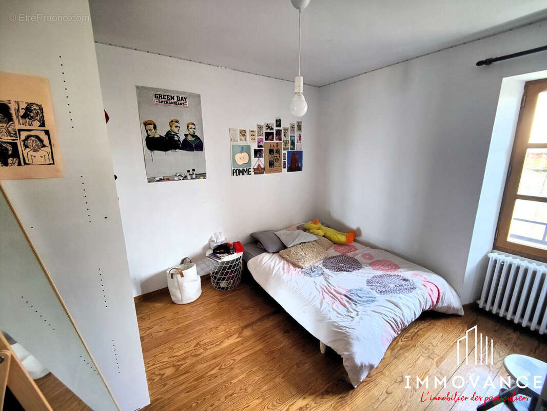 Maison à VIOLS-LE-FORT