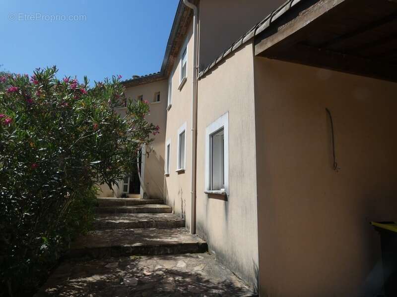 Villa d'architecte vue panoramique prestations haut de gamme - photo 9