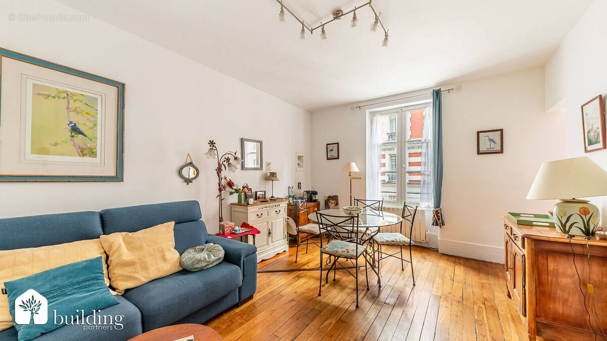 Appartement à LEVALLOIS-PERRET