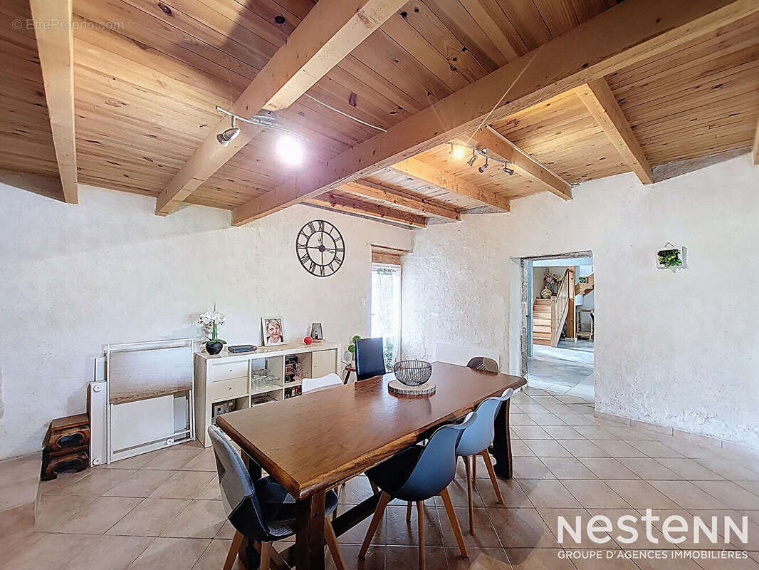 Maison à LARROQUE-ENGALIN