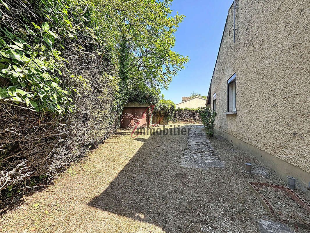 EXCLUSIVITE Cavaillon :Maison 4 pièce(s) 107 m2 sur 1068 m² de terrain - photo 7