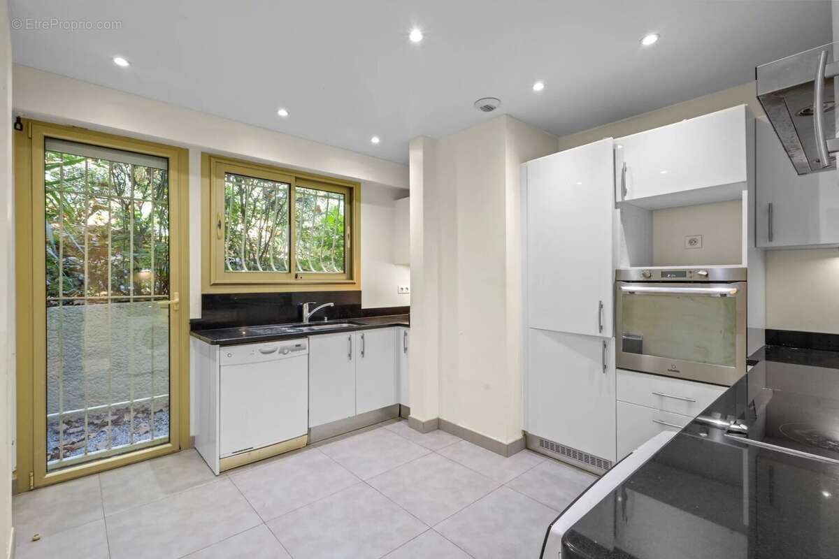 Appartement à LE CANNET