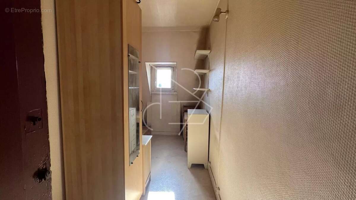 Appartement à PARIS-8E
