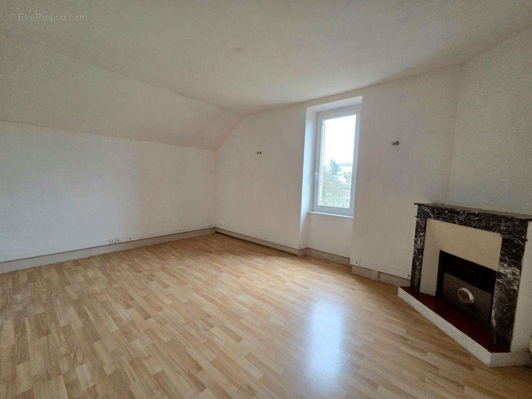 Maison à BARAQUEVILLE
