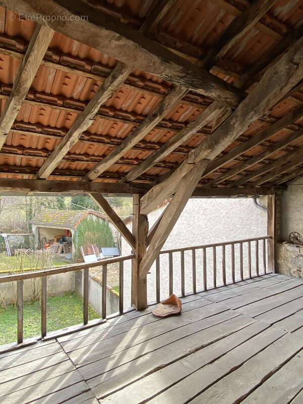 Maison à FERRIERES-SUR-SICHON