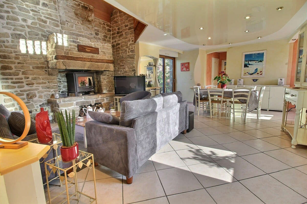 Maison à MONTERBLANC