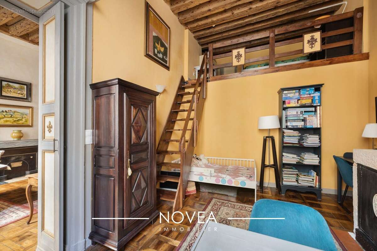 Appartement à LYON-1E
