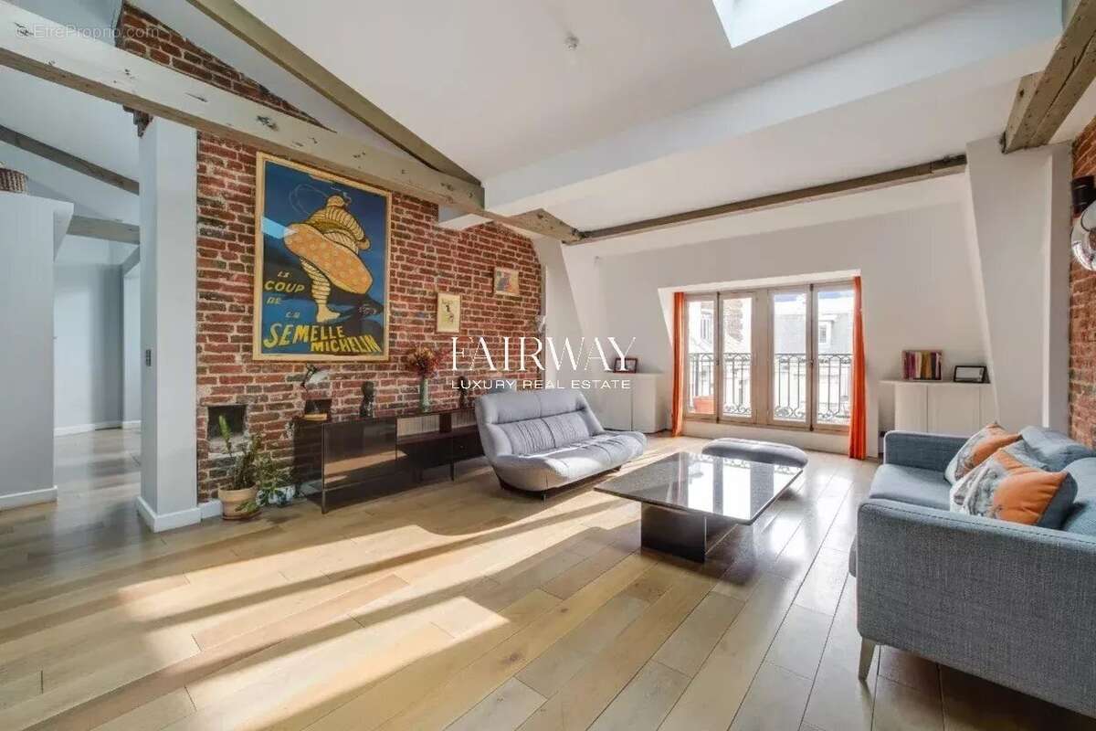 Appartement à PARIS-17E