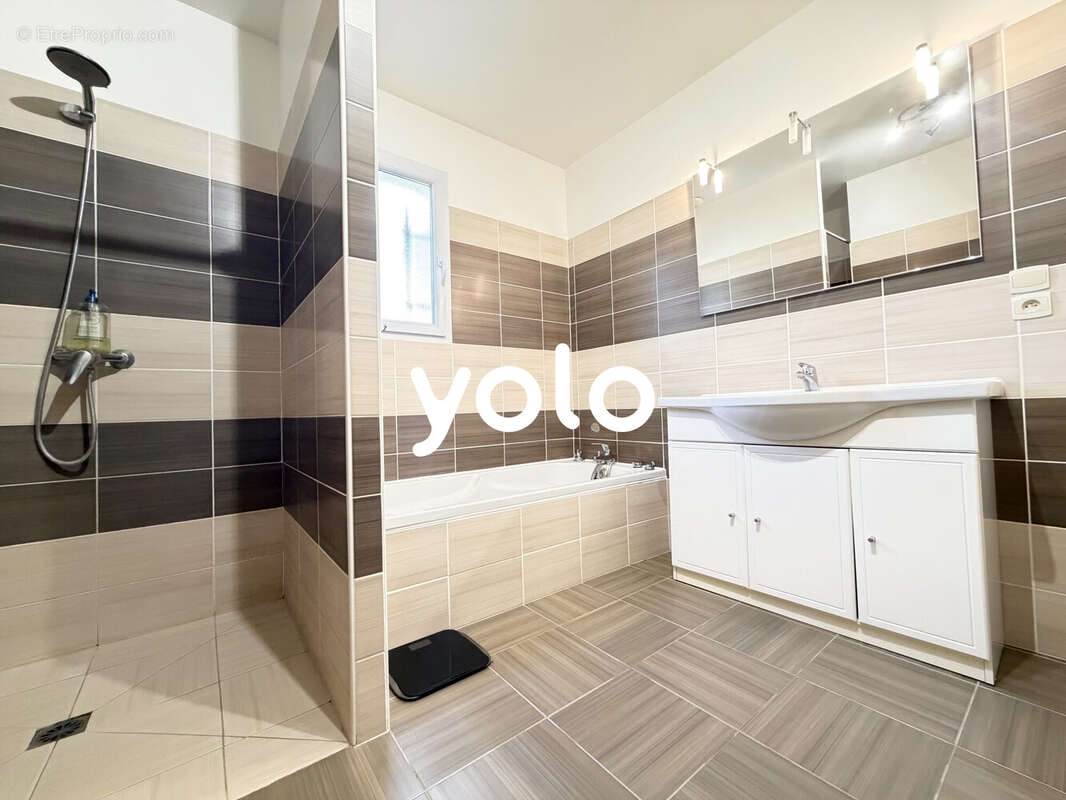 Maison à RAZAC-SUR-L&#039;ISLE