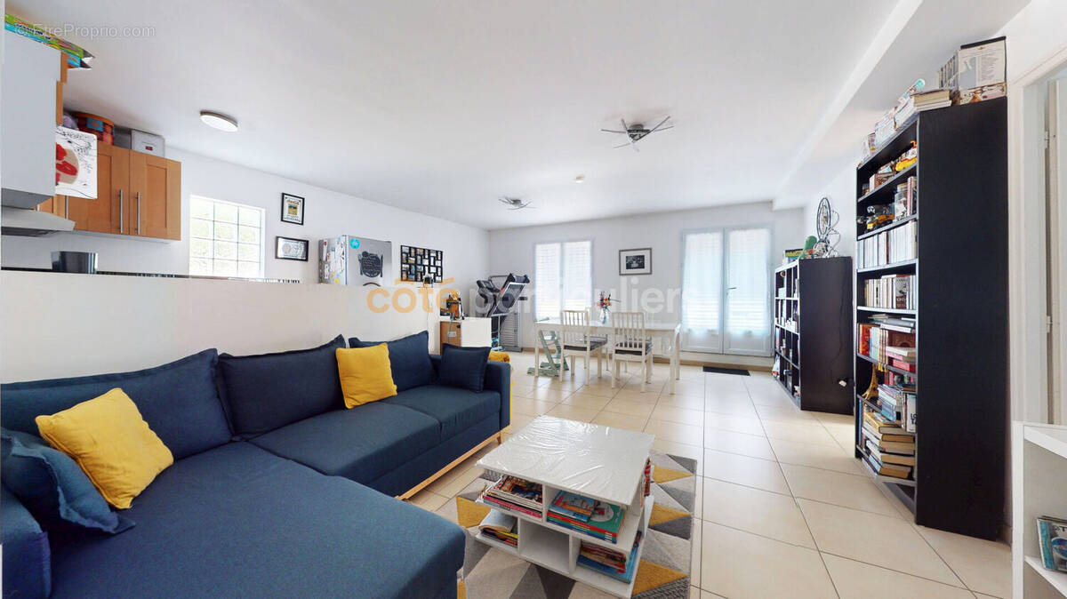 Appartement à SAINT-REMY-LES-CHEVREUSE