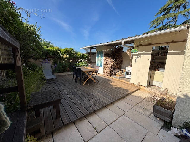 Maison à DONVILLE-LES-BAINS