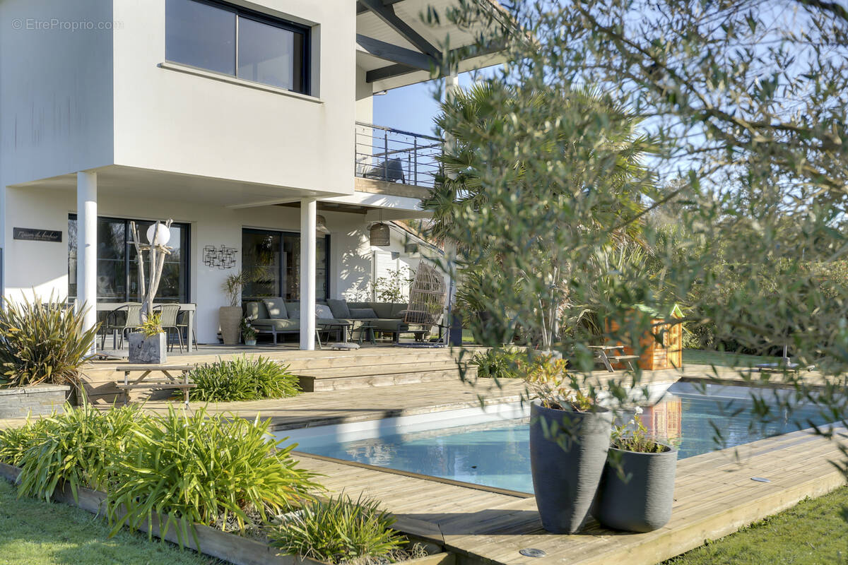 Maison à SAUBRIGUES