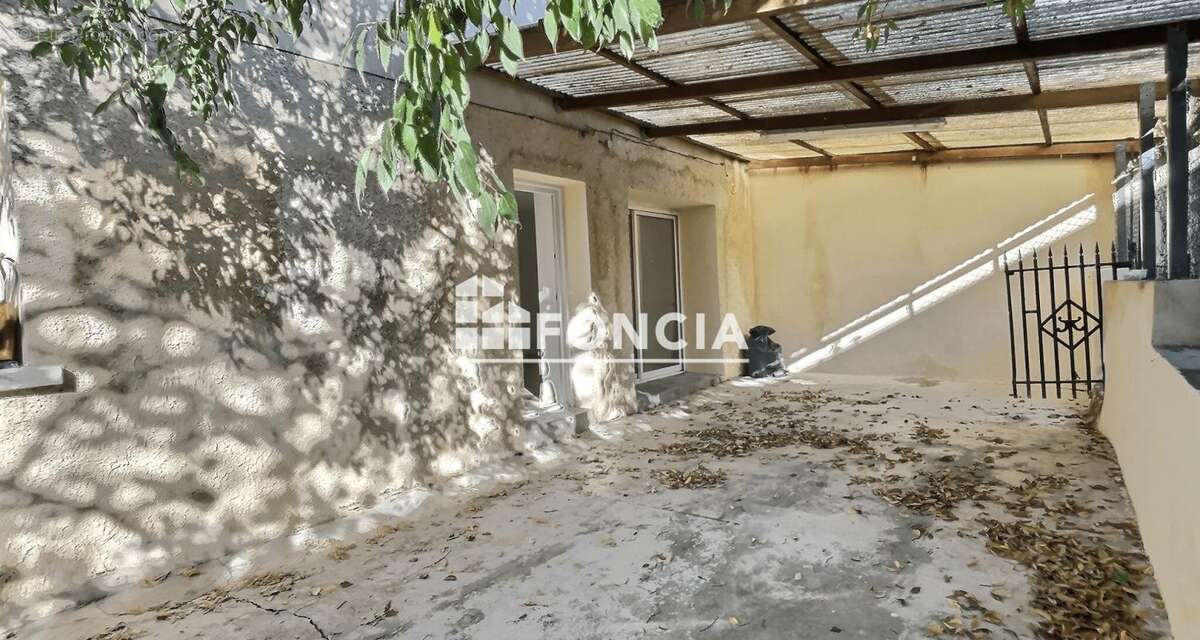 Maison à BOLLENE