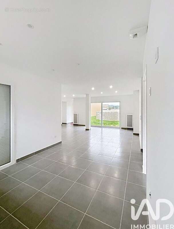 Photo 3 - Maison à CRUZY