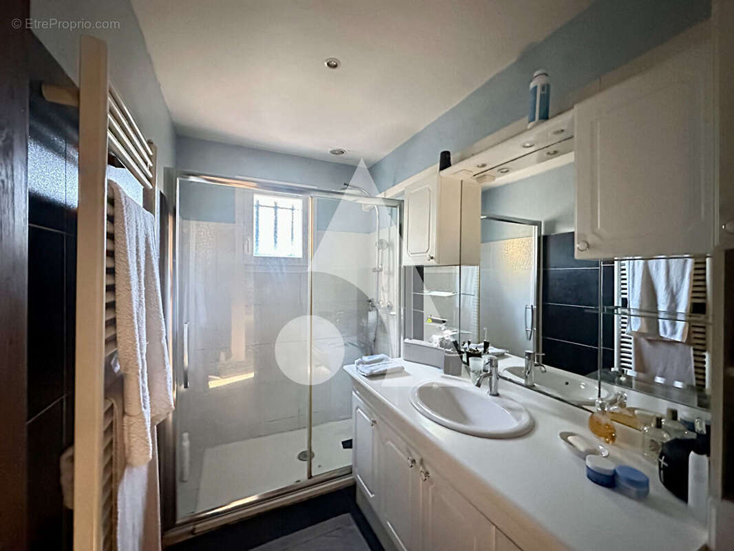 Maison à VILLELAURE