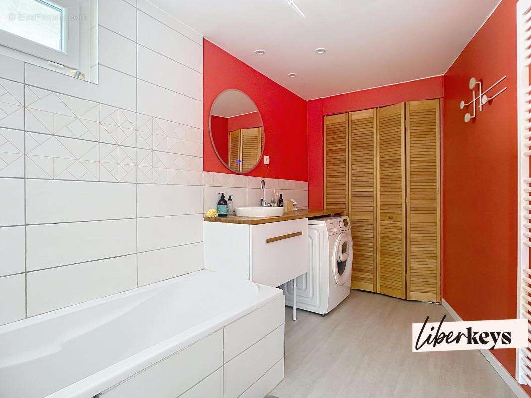 Appartement à CAILLOUX-SUR-FONTAINES