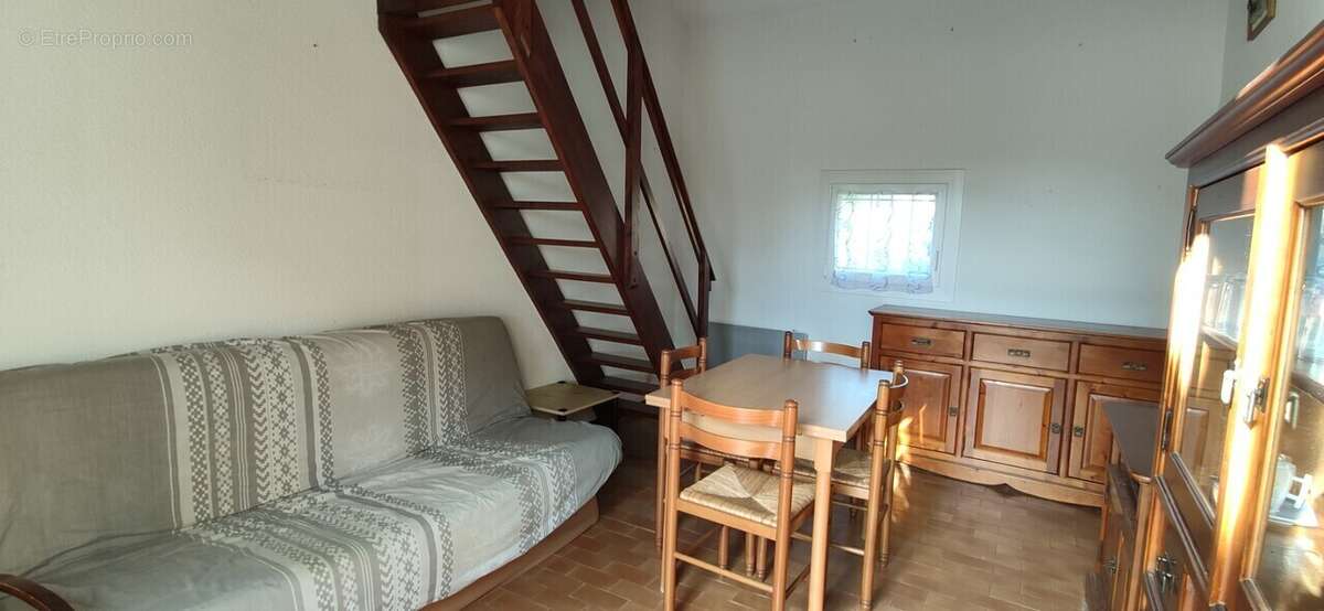 Maison à SAINT-CYPRIEN