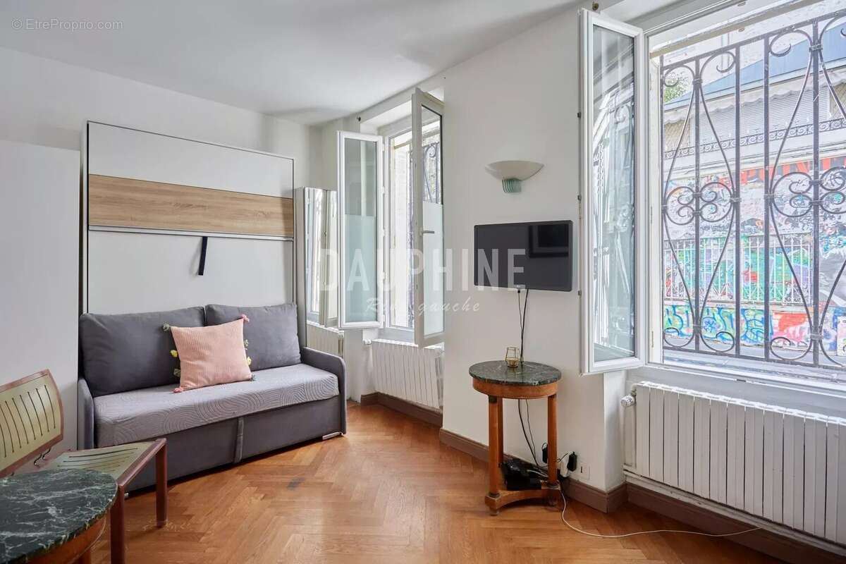 Appartement à PARIS-7E