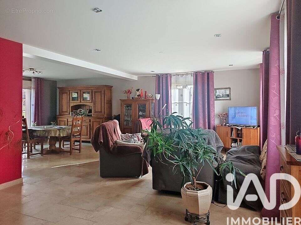 Photo 3 - Maison à VALLERY