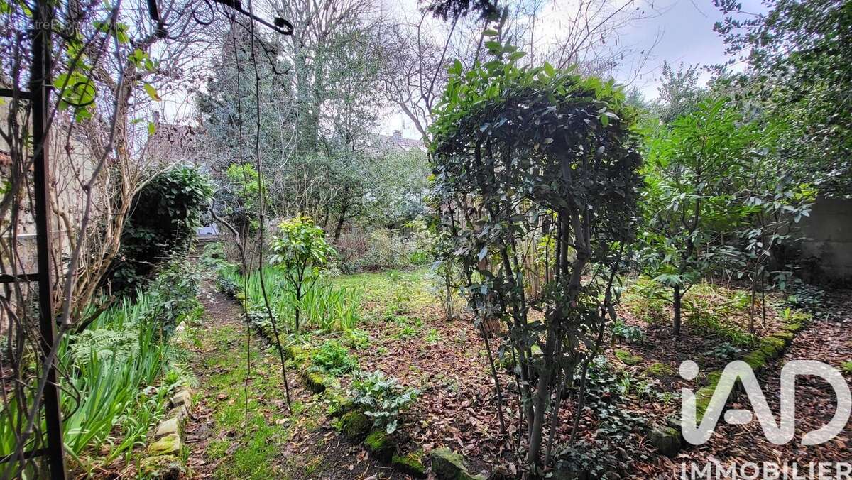 Photo 2 - Terrain à VITRY-SUR-SEINE