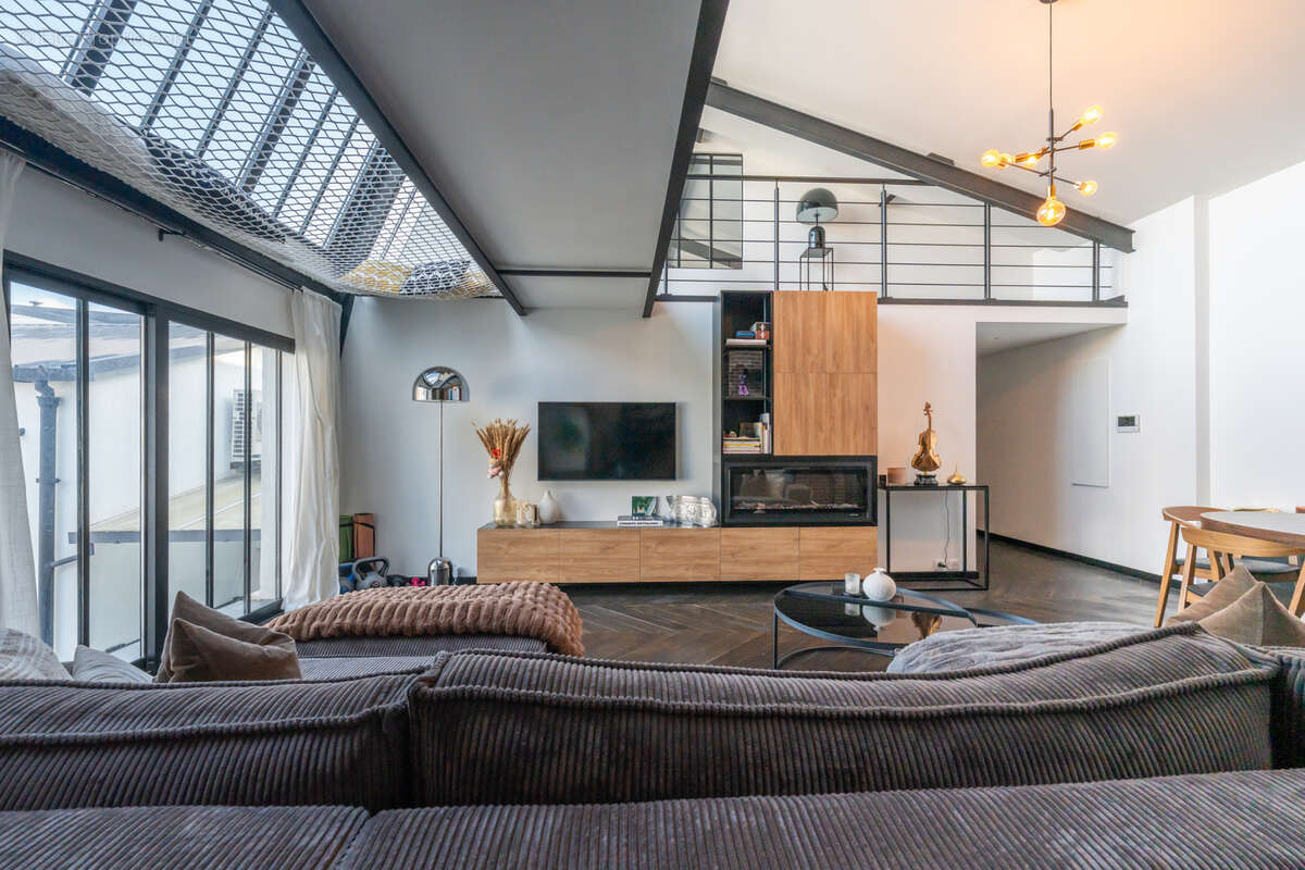 Autre à SAINT-MAUR-DES-FOSSES