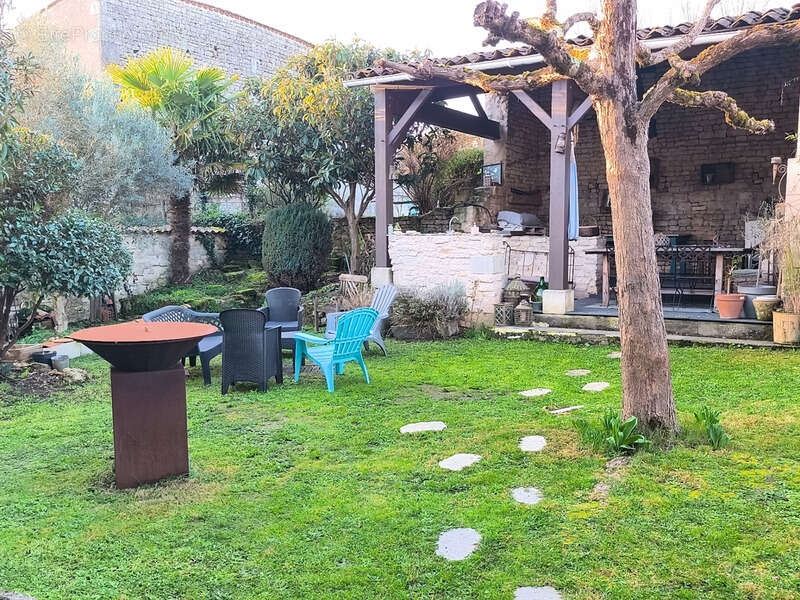 Maison à CHASSORS