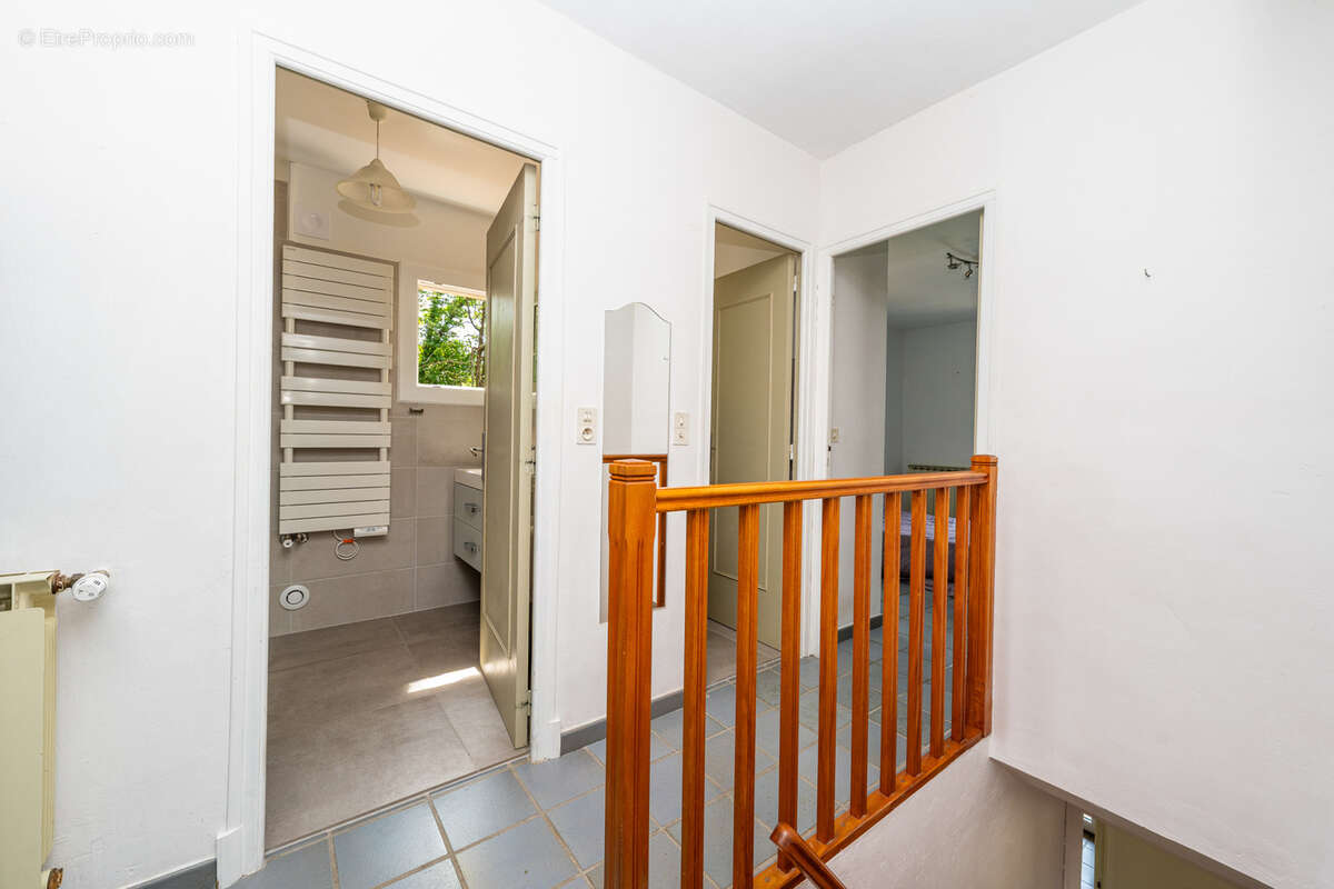 Maison à GREOLIERES