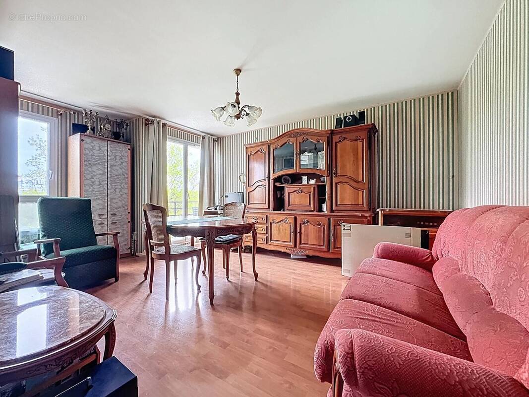 Appartement à ELANCOURT