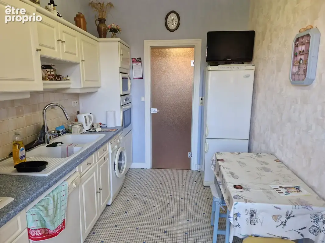 Centre ville appartement avec stationnement - photo 5