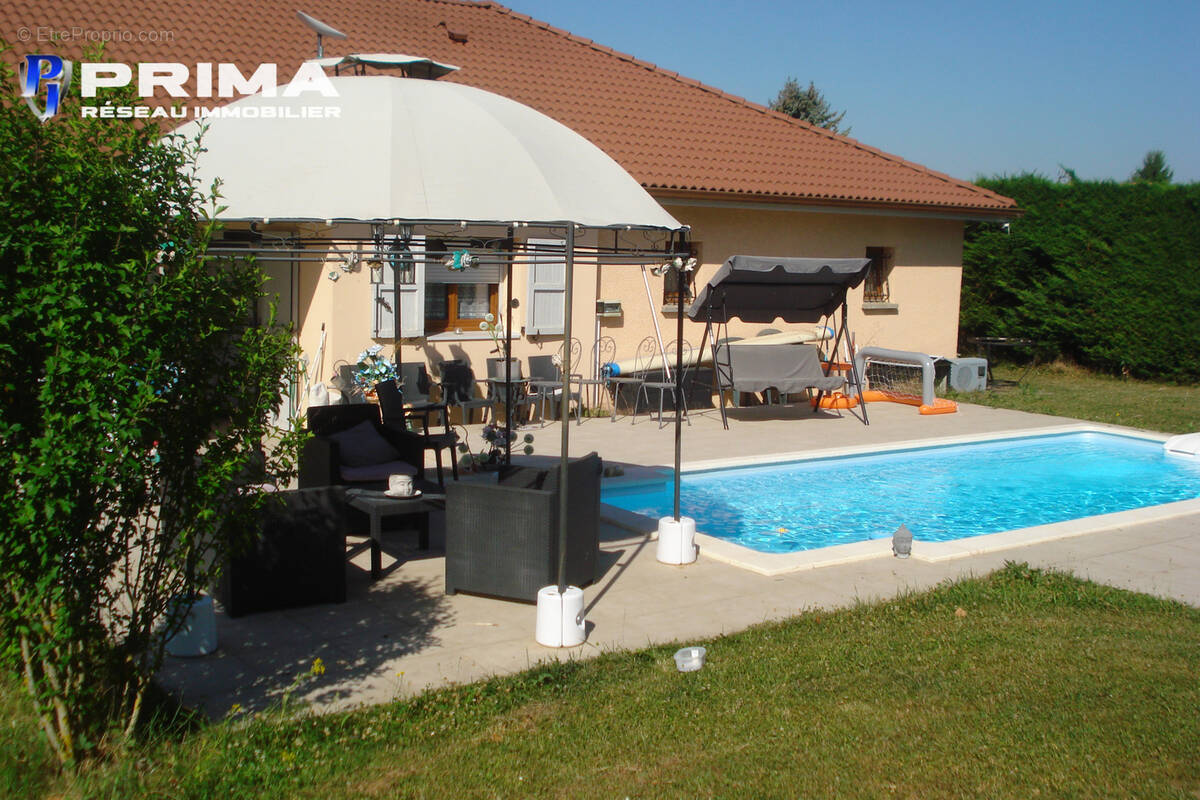 Maison à MONTFERRAT