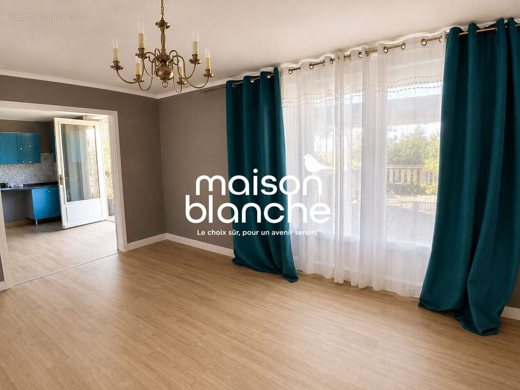 Maison 95 m² à Parthenay  - photo 3