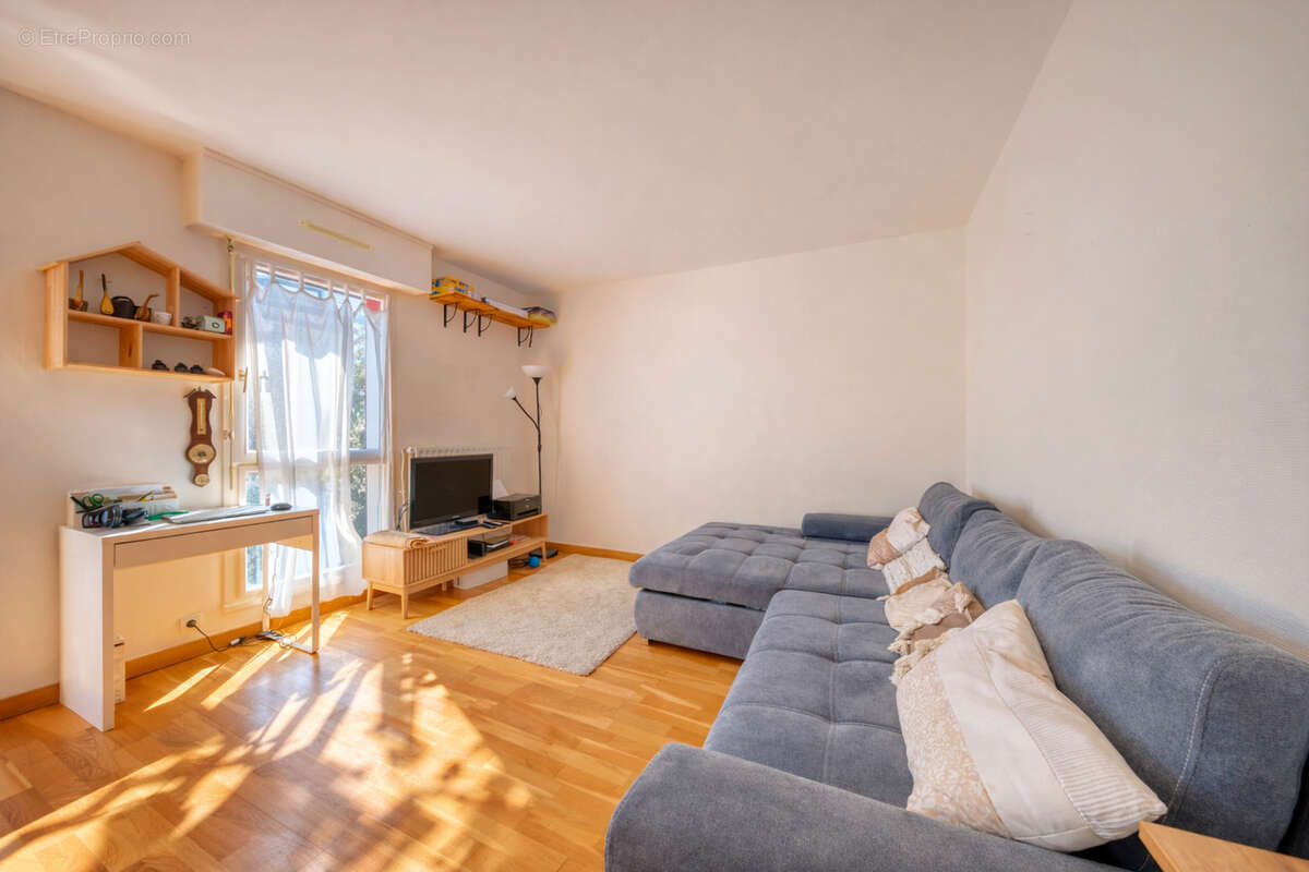 Appartement T4 - Longs Champs - photo 2