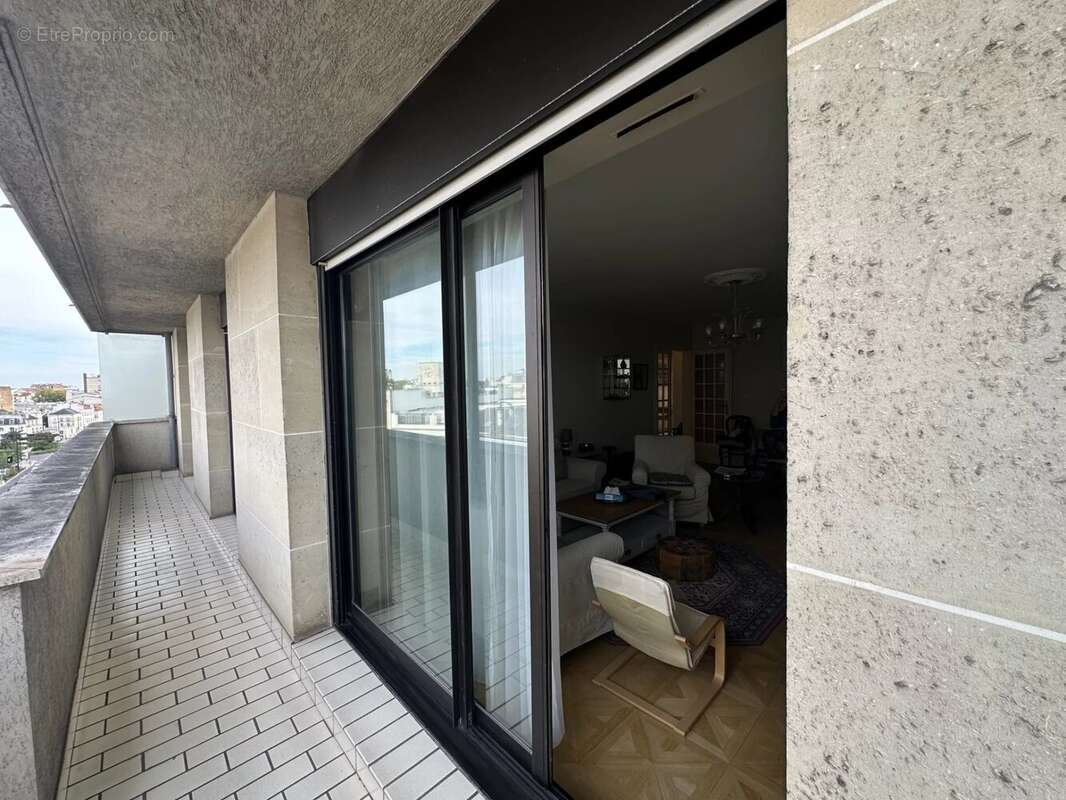 Appartement à CHARENTON-LE-PONT