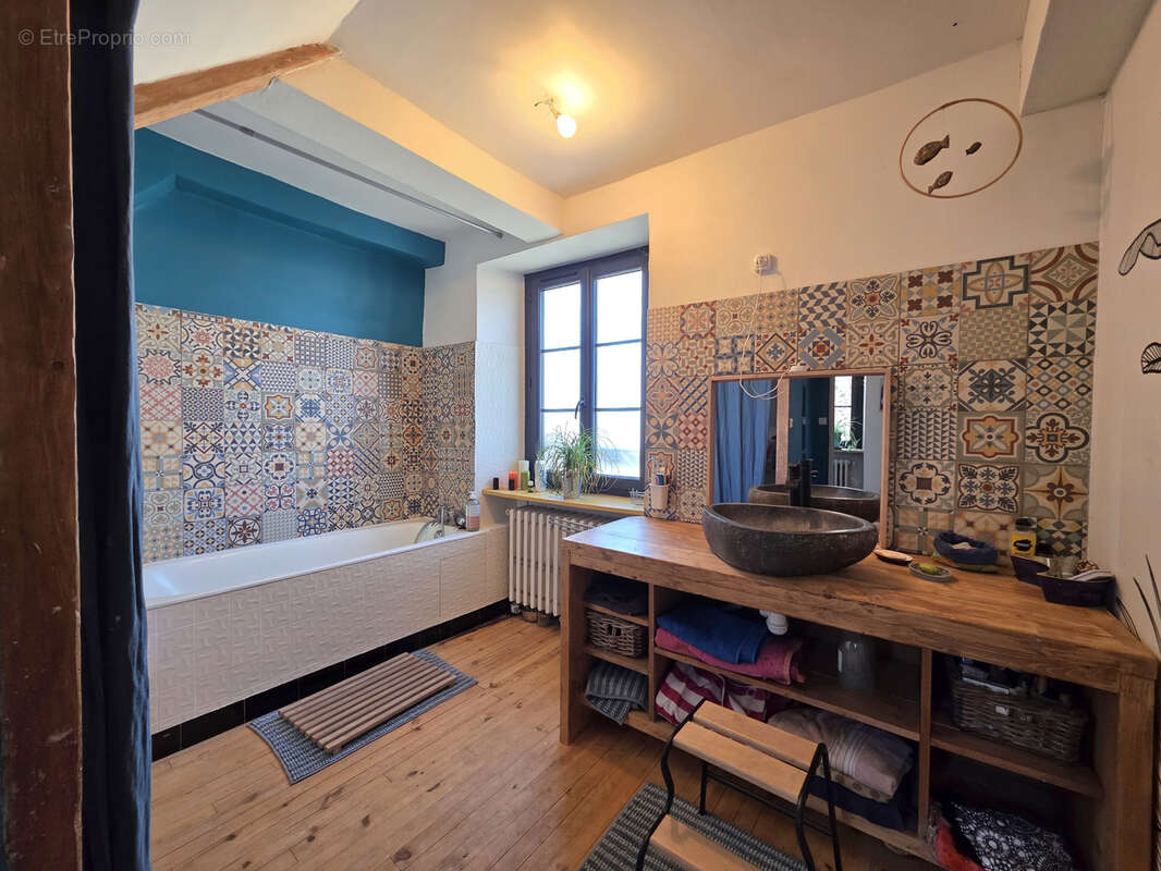 Maison à MANZAT