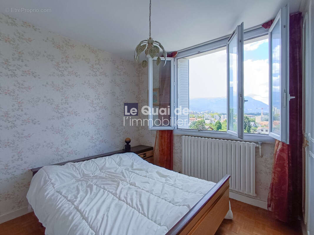 Appartement à SAINT-MARTIN-D&#039;HERES