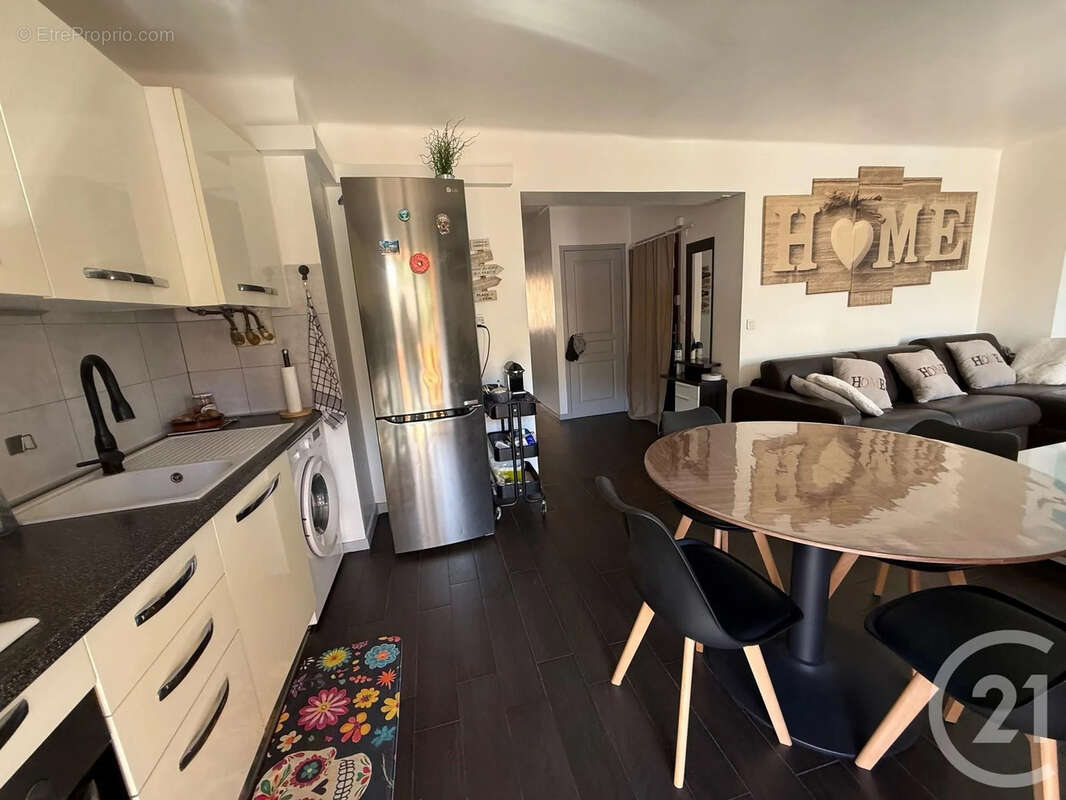 Appartement à ROQUEBRUNE-CAP-MARTIN