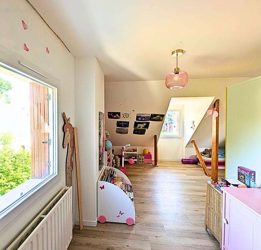 Maison à SAINTE-LUCE-SUR-LOIRE