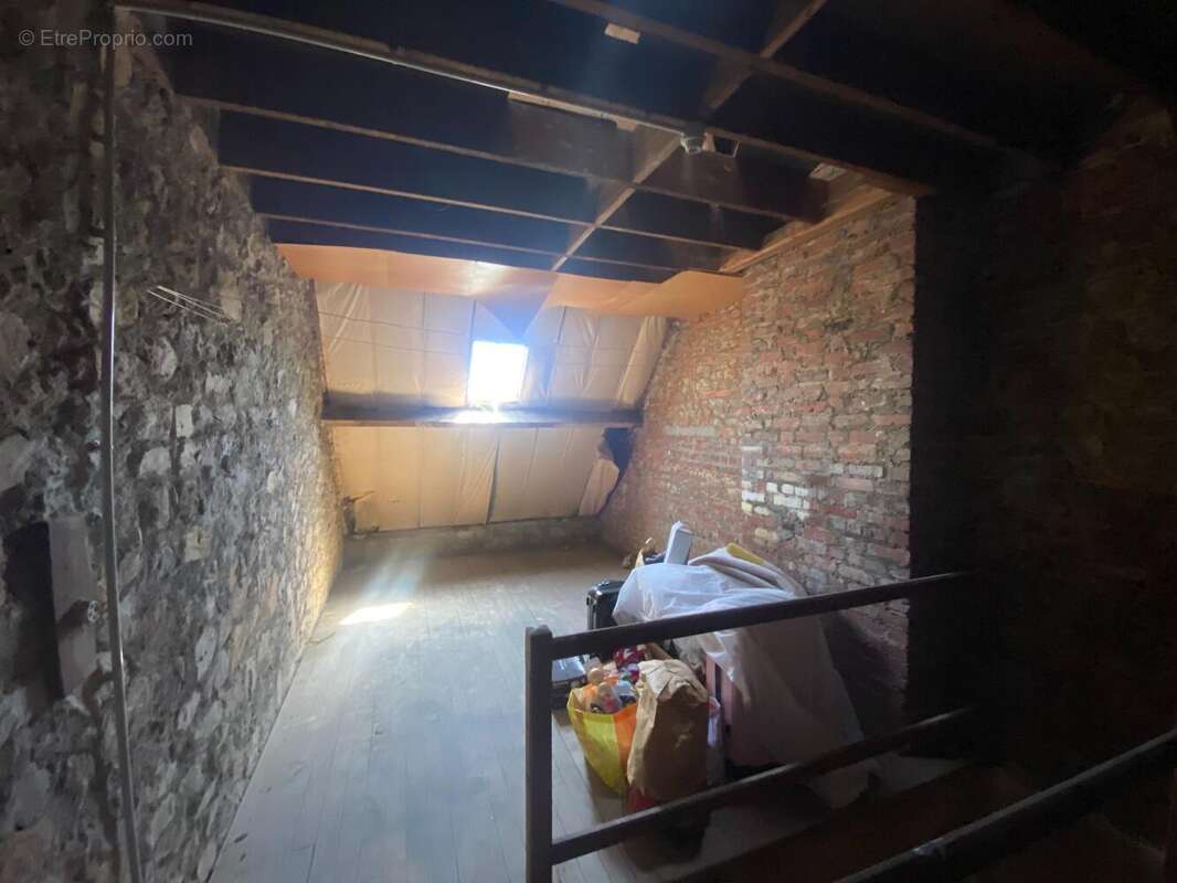 Maison 74 m² à Conde-Sur-Noireau  - photo 8