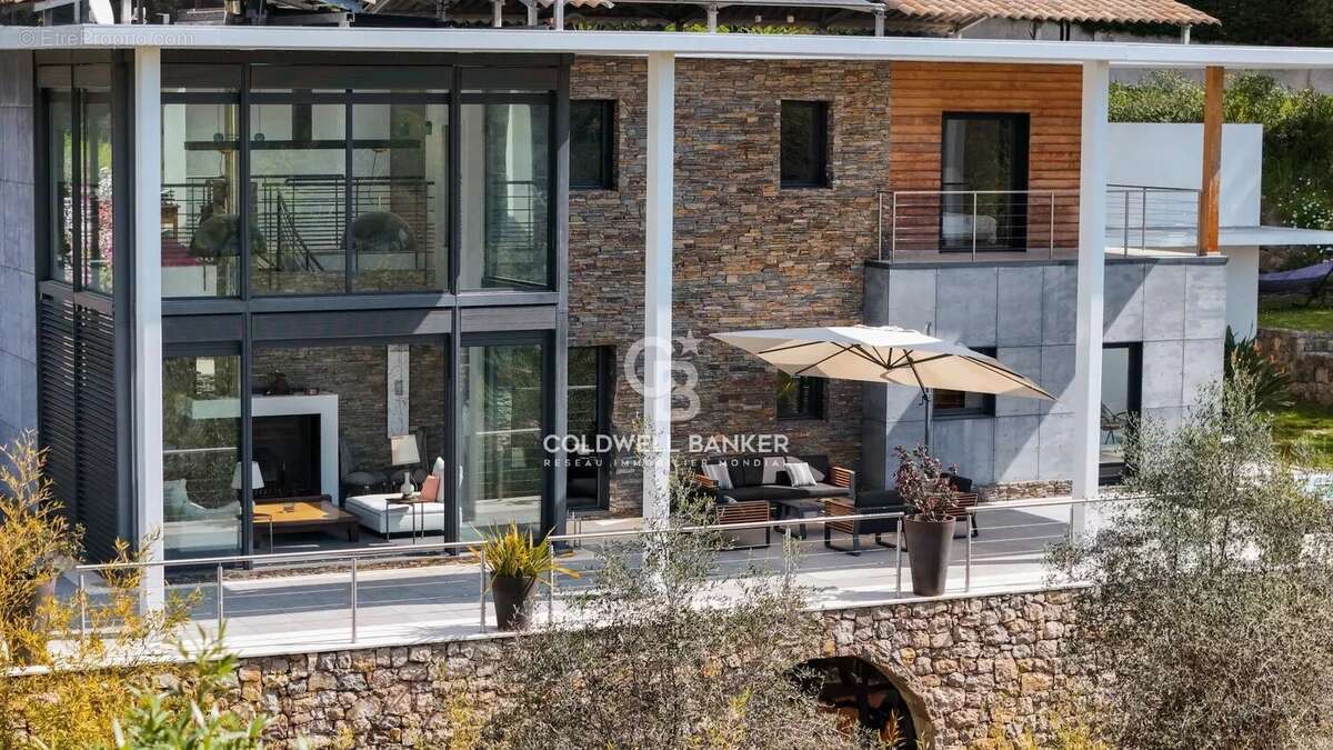 Maison à MOUGINS