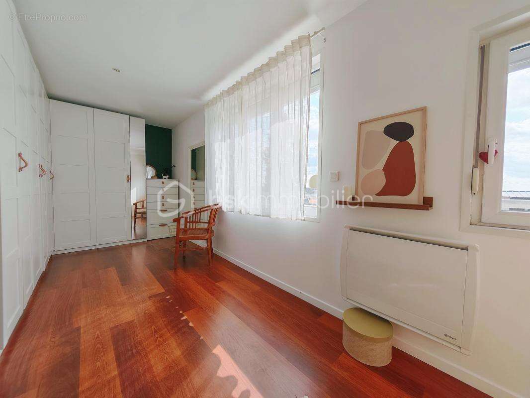 3 chambres / jardin / grand garage / aucun travaux a prevoir / dpe c - photo 8