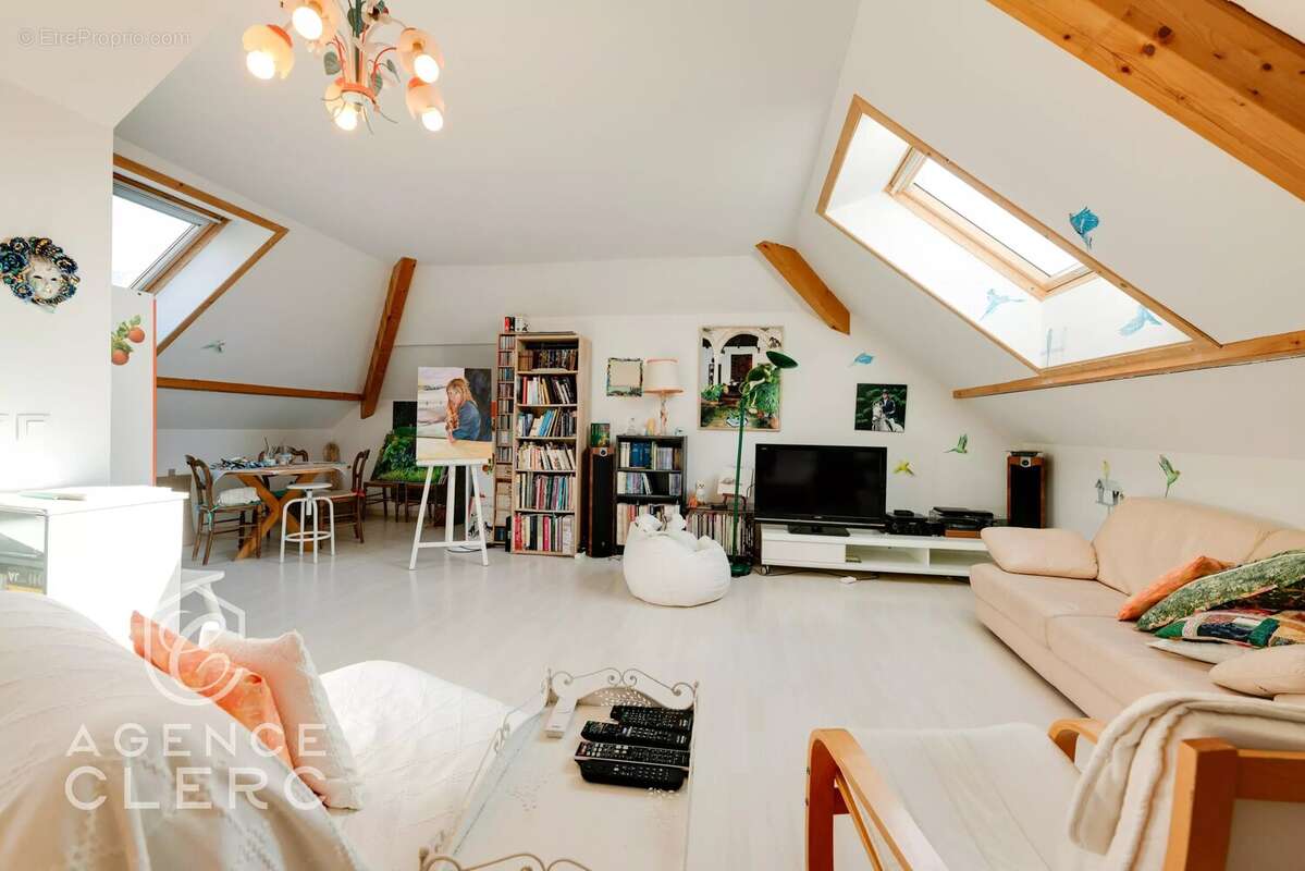 Maison à MENTHON-SAINT-BERNARD