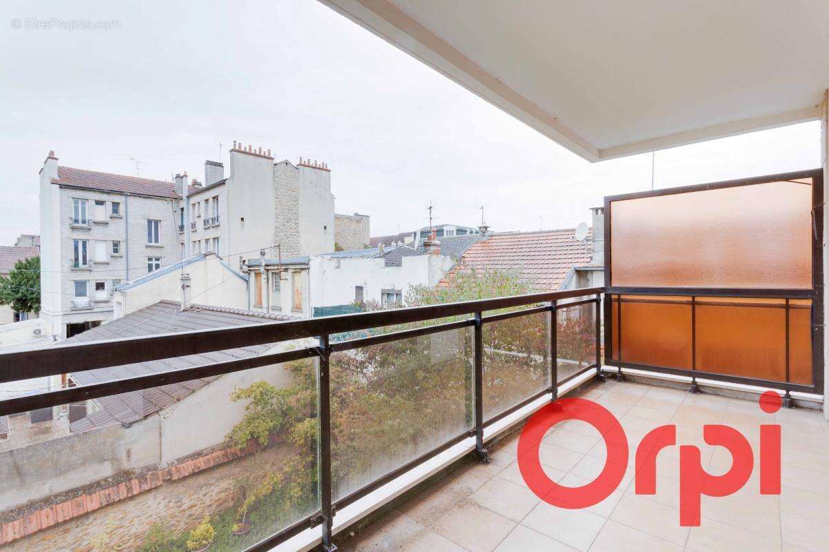 Appartement à LIVRY-GARGAN