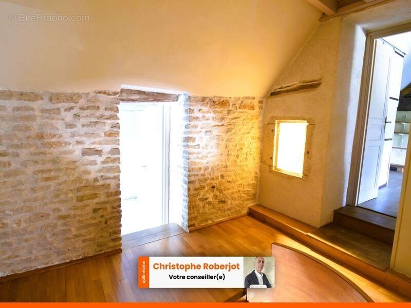 Maison Familiale ATYPIQUE en pierres située entre Chalon sur Saône et Beaune dans un havre de paix de 1700m2 et plus - photo 15