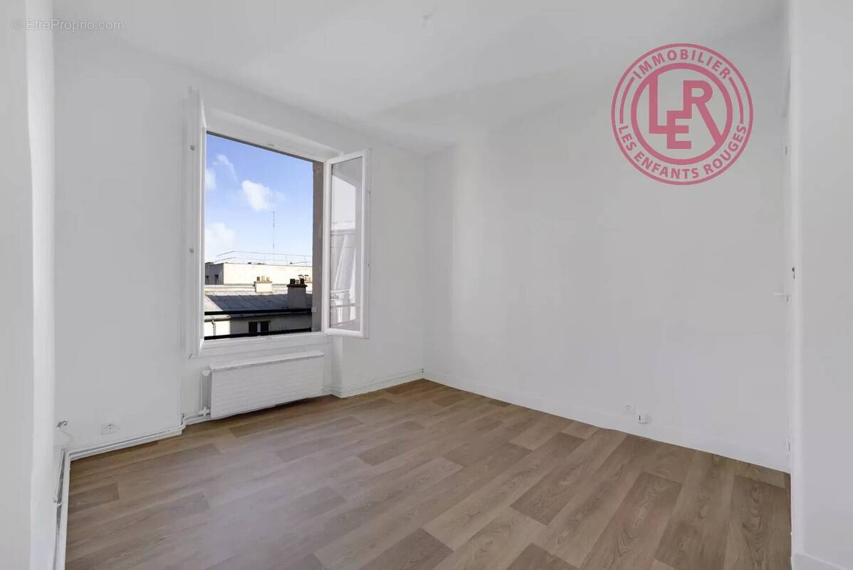 Appartement à PARIS-10E