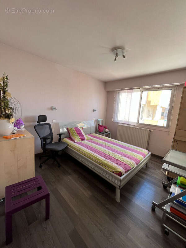 Appartement 109 m² à Pau  - photo 3