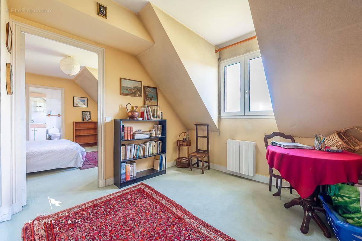 Appartement à VERSAILLES