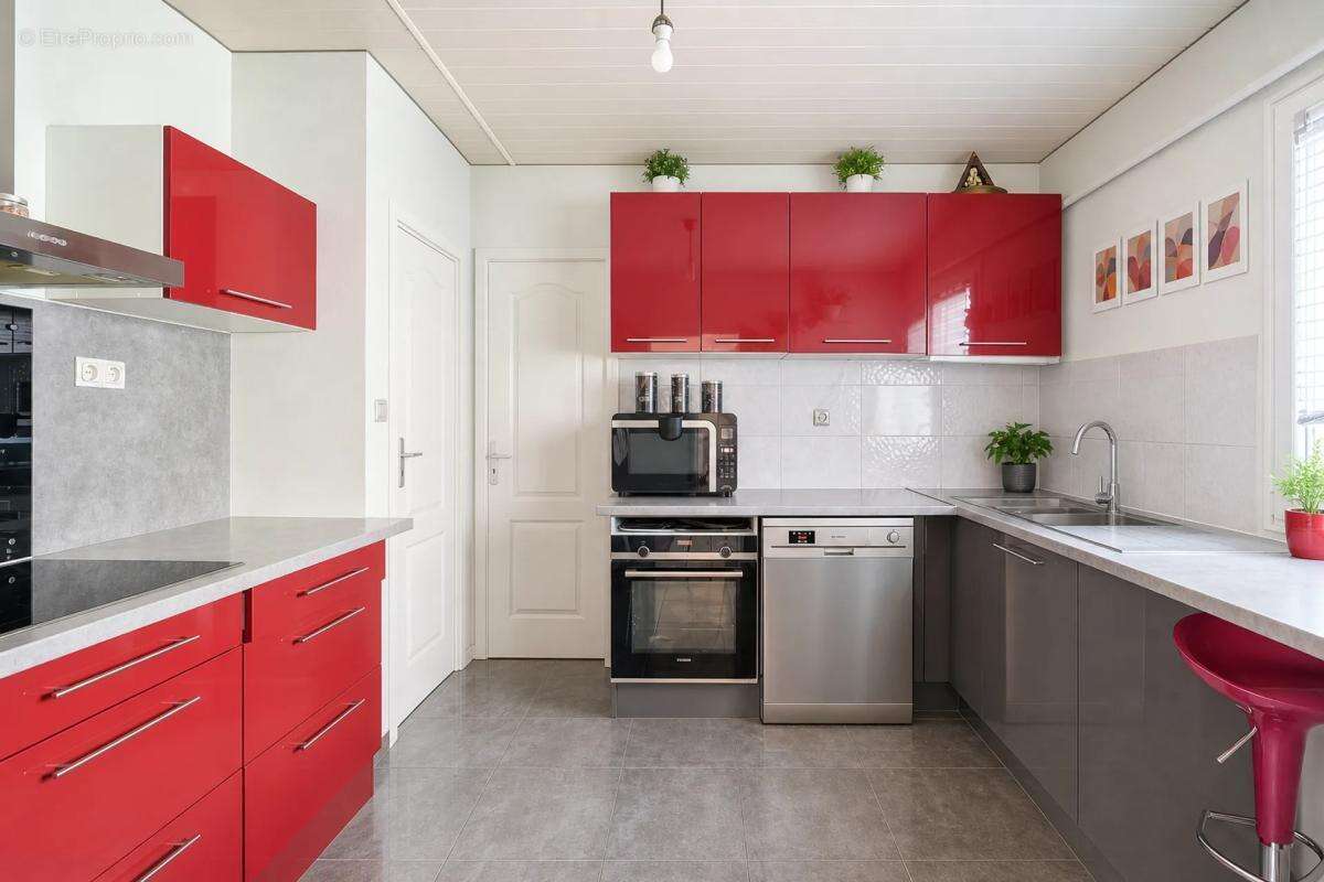 Maison de 5 pièces de 150 m² située à Sainte-Savine - photo 16
