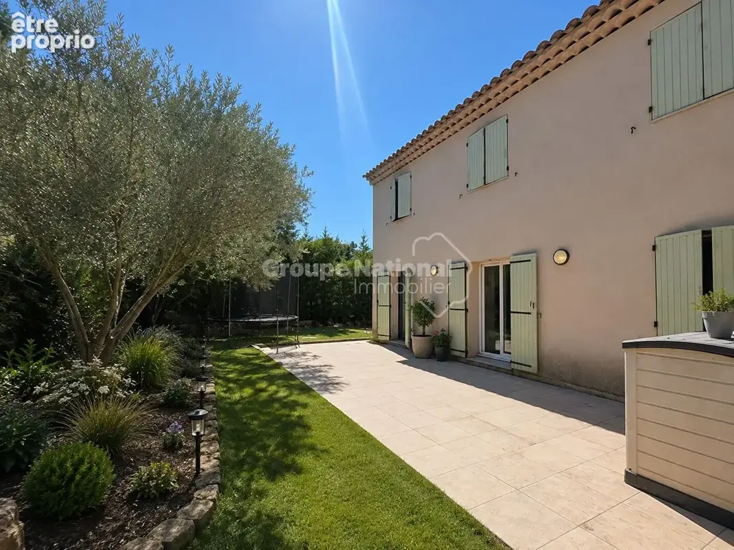 Maison à VINON-SUR-VERDON